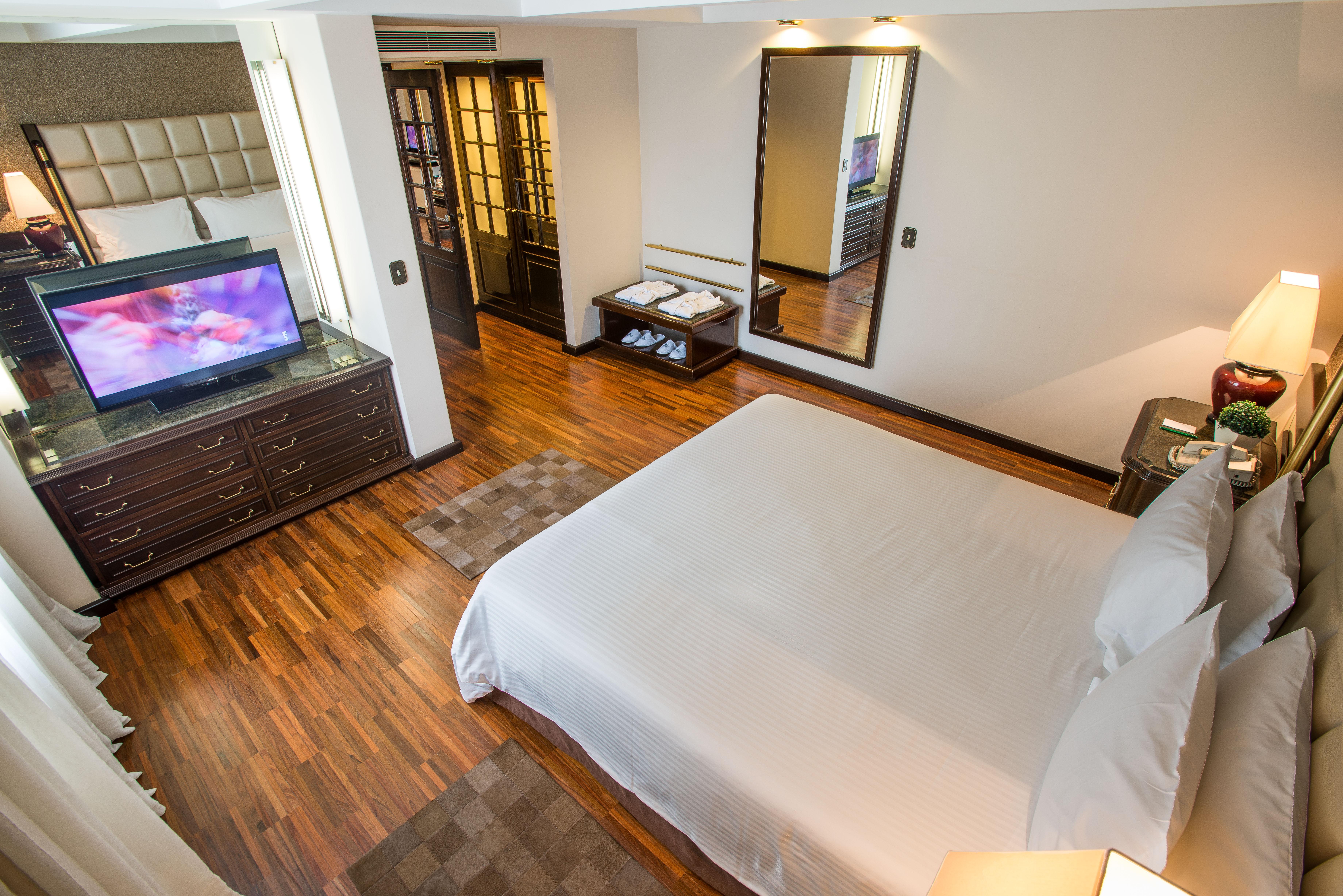Bourbon Curitiba Hotel & Suites Exterior photo